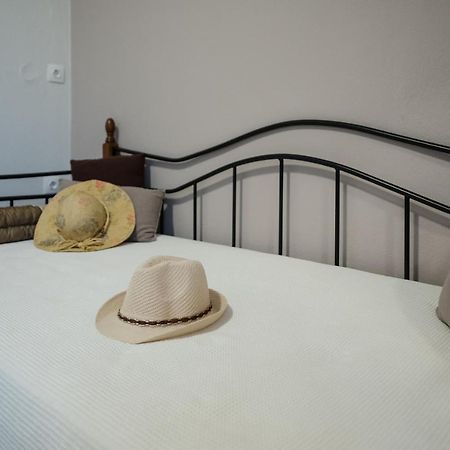 Stilvi Hotel Tsagkarada Eksteriør billede
