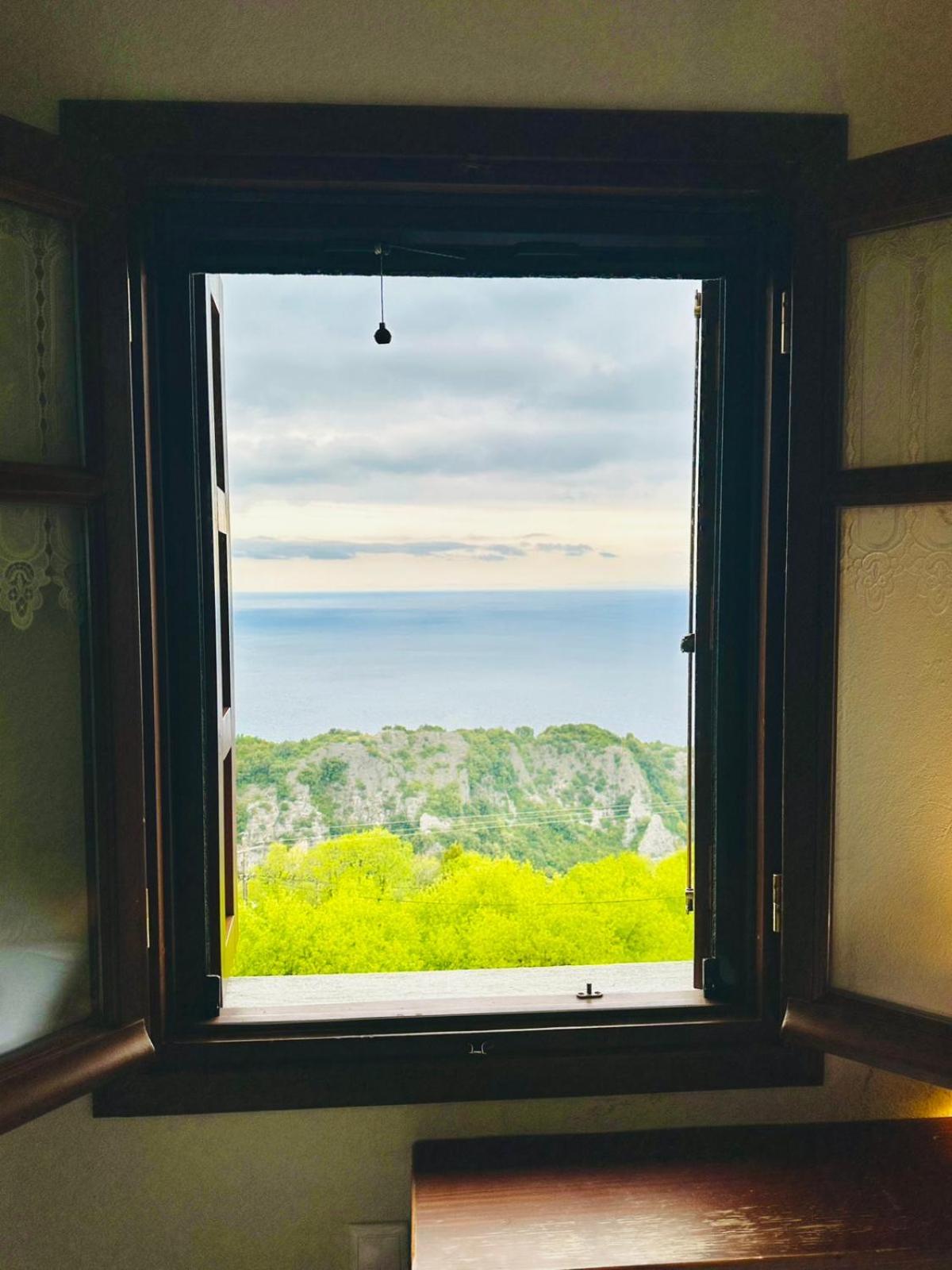 Stilvi Hotel Tsagkarada Eksteriør billede